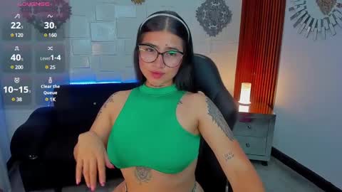 Snapshot of luanabonasx chatting on 03/10/25, 02:16 Luana online show from 03/10/25, 02:16