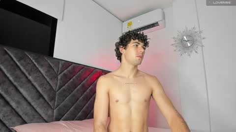 Snapshot of luca_ferrer_ chatting on 02/22/25, 03:01 Luca Ferrer online show from 02/22/25, 03:01
