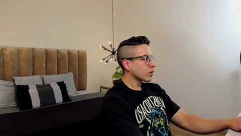 luca_morettii online show from 09/22/25, 12:18