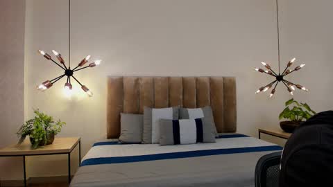 luca_morettii online show from 09/24/25, 12:19