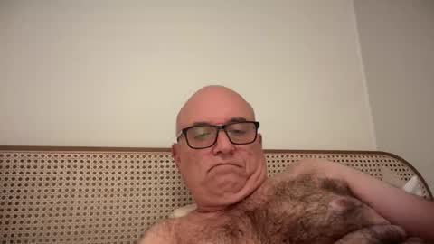 lucas10004 online show from 10/20/25, 12:05