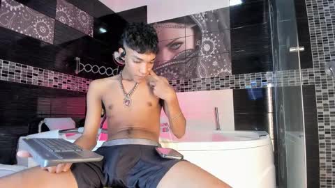 lucas_blaze3 online show from 09/24/25, 10:35