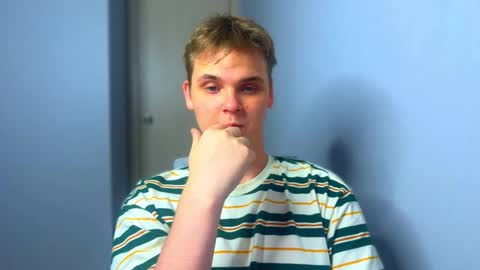 Lucas Gill online show from 10/19/25, 10:43