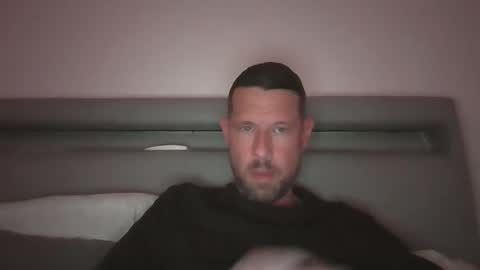 Snapshot of lucas_long123 chatting on 01/18/25, 10:28 Come Chill With Me online show from 01/18/25, 10:28