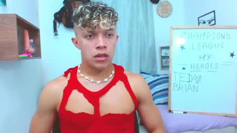 Lucas Luxx online show from 10/17/25, 01:20