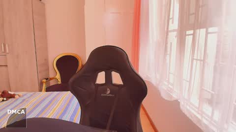 lucas_xo online show from 10/05/25, 08:29