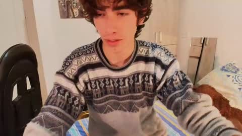 lucas_xo online show from 10/18/25, 05:10