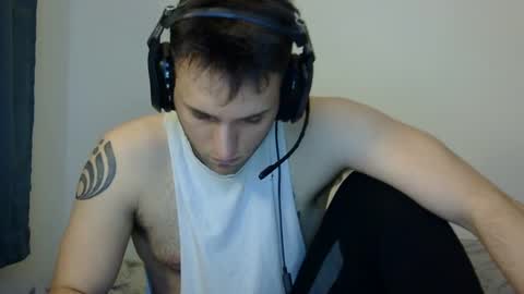 Snapshot of lucasbacon13 chatting on 12/03/24, 05:31 lucasbacon13 online show from 12/03/24, 05:31