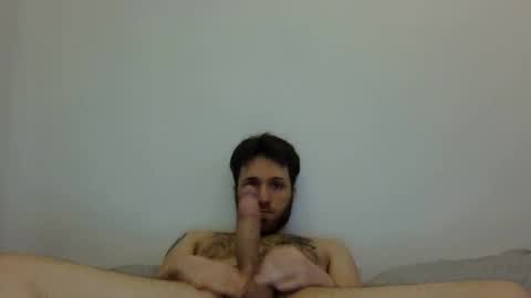 Snapshot of lucasbacon13 chatting on 01/16/25, 05:00 lucasbacon13 online show from 01/16/25, 05:00