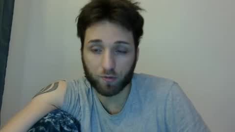 Snapshot of lucasbacon13 chatting on 01/19/25, 10:06 lucasbacon13 online show from 01/19/25, 10:06