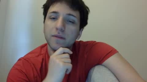 Snapshot of lucasbacon13 chatting on 02/16/25, 05:37 lucasbacon13 online show from 02/16/25, 05:37