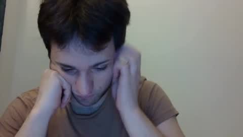 Snapshot of lucasbacon13 chatting on 02/26/25, 12:27 lucasbacon13 online show from 02/26/25, 12:27