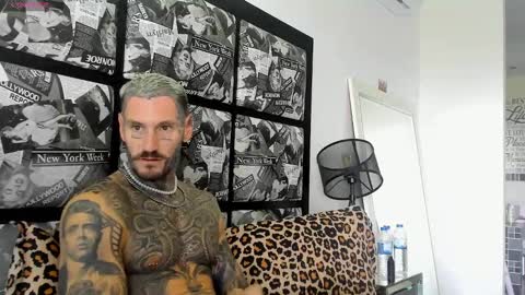 Snapshot of lucasexclusive chatting on 02/15/25, 04:47 lucasexclusive online show from 02/15/25, 04:47