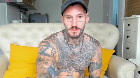 Snapshot of lucasexclusive chatting on 09/12/25, 04:01 lucasexclusive online show from 09/12/25, 04:01