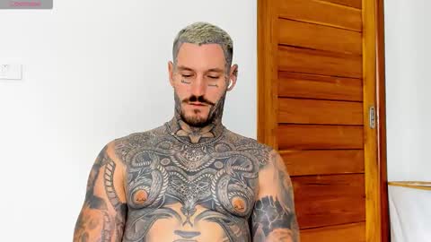 lucasexclusive online show from 10/21/25, 06:58