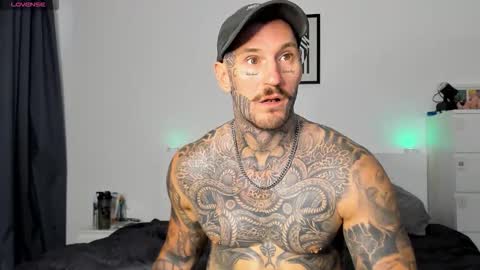 lucasexclusive online show from 11/01/25, 07:21