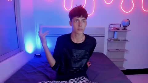 Luccas Ferreira online show from 11/16/25, 07:08