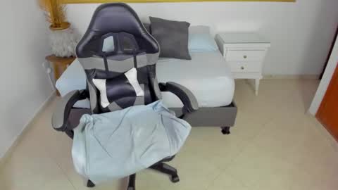 Snapshot of luccia_smith chatting on 09/29/25, 11:26 L U C C I A online show from 09/29/25, 11:26