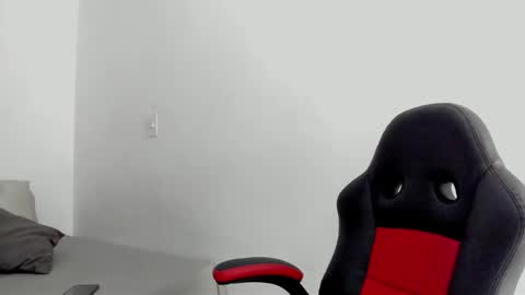 Snapshot of luccylee chatting on 12/23/24, 08:47 online show from 12/23/24, 08:47