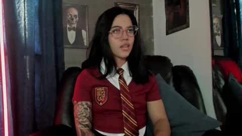Snapshot of luccylee chatting on 10/12/25, 08:08 online show from 10/12/25, 08:08