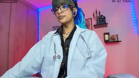 Snapshot of luci_fer_devil_1 chatting on 10/03/25, 05:32 Veronica Rati online show from 10/03/25, 05:32