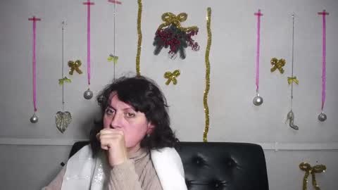 Snapshot of luciami chatting on 12/24/24, 07:44 LuciaMi online show from 12/24/24, 07:44