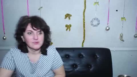 Snapshot of luciami chatting on 01/12/25, 11:58 LuciaMi online show from 01/12/25, 11:58
