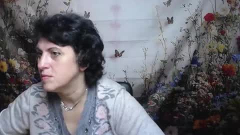 Snapshot of luciami chatting on 09/12/25, 04:56 LuciaMi online show from 09/12/25, 04:56