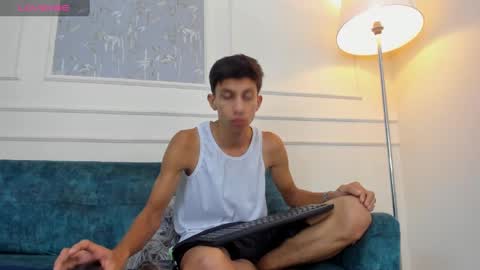 Pirulo online show from 09/27/25, 03:55