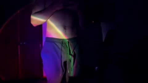 Lucian Gomez online show from 11/27/25, 02:24