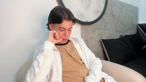 lucian_greyy online show from 10/02/25, 04:08