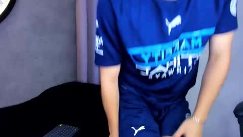 lucian_greyy online show from 10/05/25, 04:33