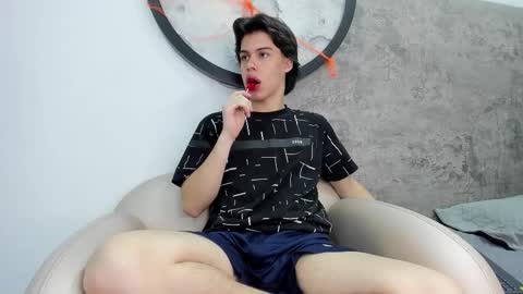 lucian_greyy online show from 10/14/25, 04:02