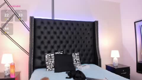 Snapshot of luciana_brown_ chatting on 03/05/25, 10:22 luciana_brown_ online show from 03/05/25, 10:22
