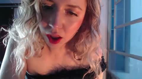 Snapshot of luciana_evaans chatting on 02/15/25, 09:48 Luciana Evans online show from 02/15/25, 09:48