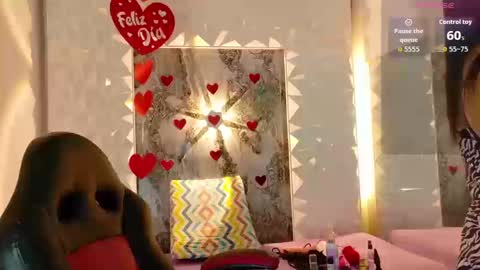 luciana_ramirez__ online show from 09/16/25, 10:00
