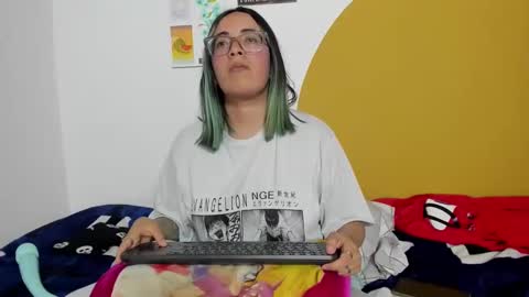 Dani 3 online show from 11/11/25, 10:54