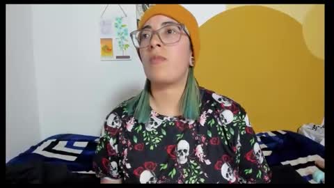 Dani 3 online show from 11/17/25, 11:10