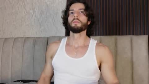 Luciano online show from 09/21/25, 07:48