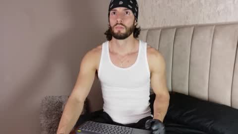 Luciano online show from 09/28/25, 09:53