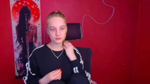 Lucie online show from 11/16/25, 06:13