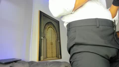 Snapshot of lucii_fer_ chatting on 01/03/25, 02:08 Leo online show from 01/03/25, 02:08