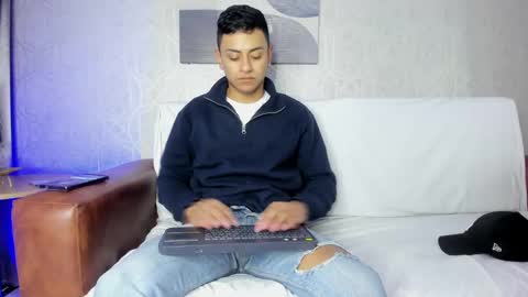 Snapshot of lucii_fer_ chatting on 01/07/25, 11:05 Leo online show from 01/07/25, 11:05