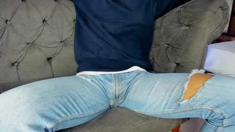 Snapshot of lucii_fer_ chatting on 01/14/25, 02:11 Leo online show from 01/14/25, 02:11