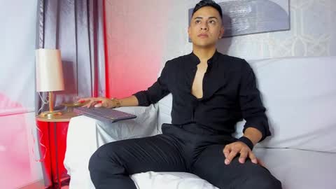 Snapshot of lucii_fer_ chatting on 01/20/25, 11:13 Leo online show from 01/20/25, 11:13