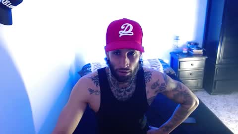 luciifer_hills online show from 11/19/25, 03:01