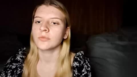 Monika online show from 10/16/25, 08:32