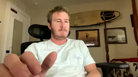 Snapshot of luckboy698 chatting on 12/31/24, 08:02 luckboy698 online show from 12/31/24, 08:02