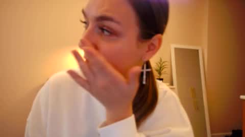 lucky_foryou_baby online show from 12/02/24, 12:51