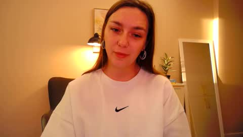 lucky_foryou_baby online show from 12/04/24, 04:54